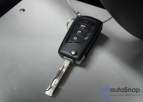 2020 Toyota Corolla Le из США, поврежденный, VIN 5YFEPRAE2LP078113